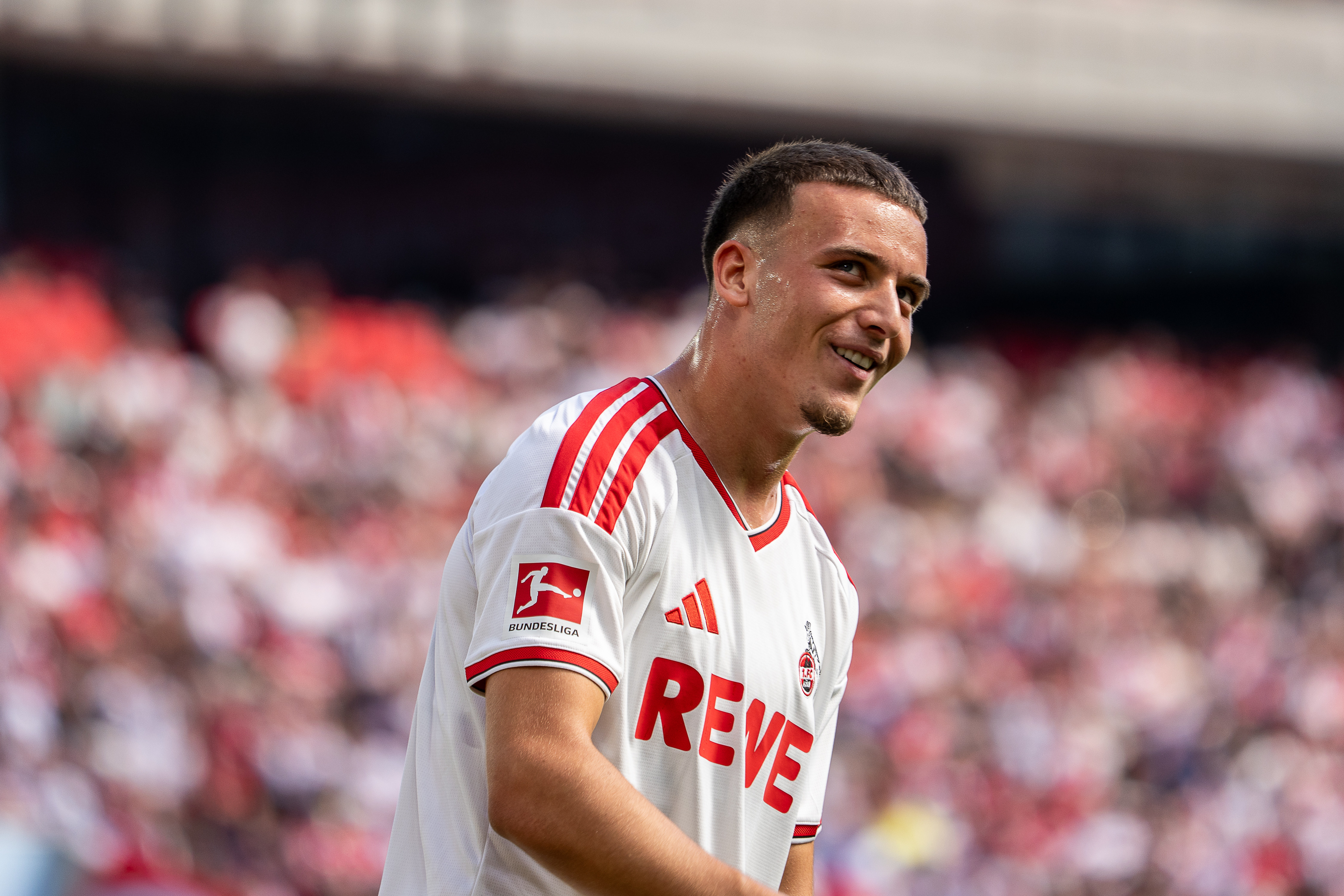 David Fürst (#49; 1. FC Köln) lächelnd während des Freundschaftsspiels 1. FC Köln gegen Real Sociedad im heimischen Stadion.
Köln, RheinEnergieSTADION, 08. August 2026. Foto: Alexander Franz