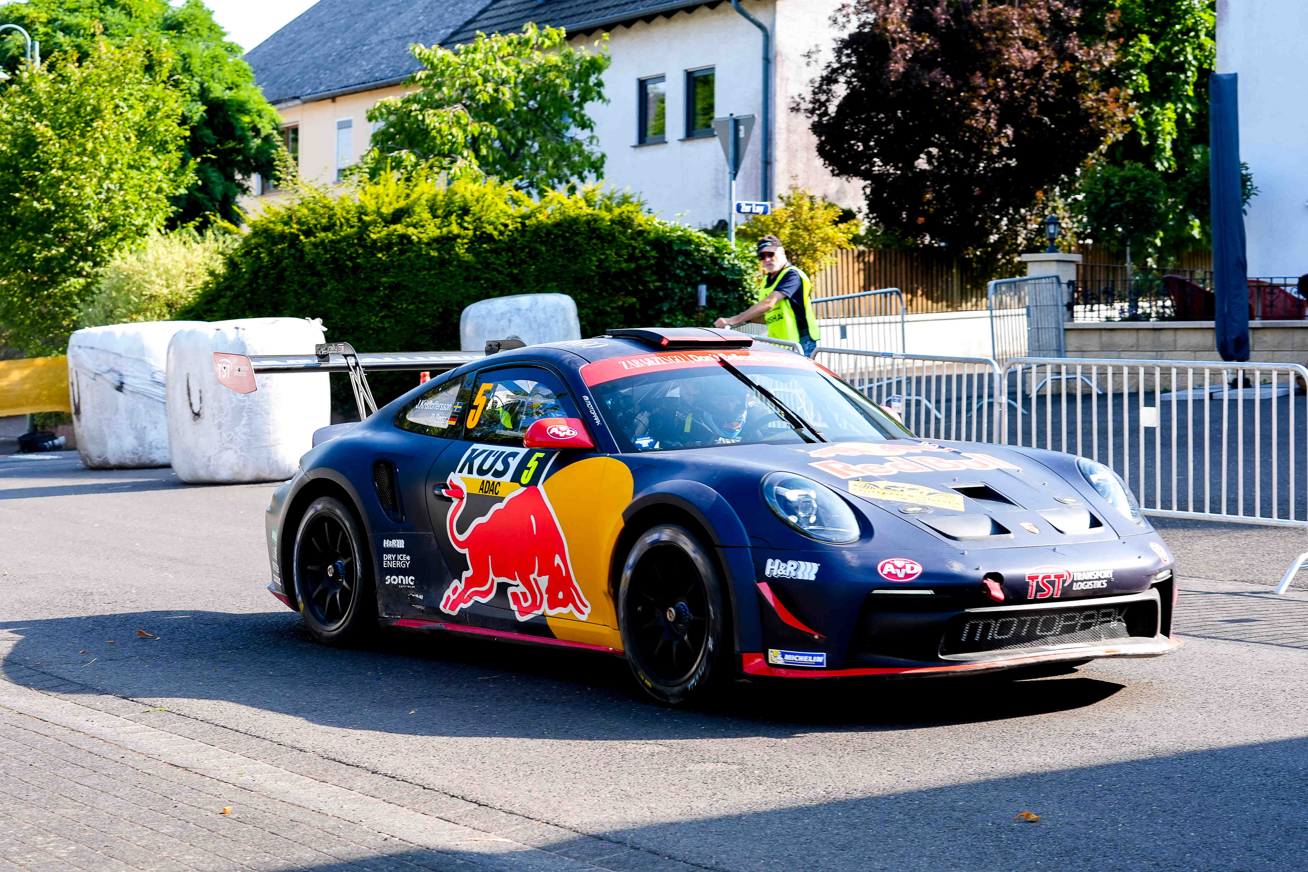 Porsche 911 GT3 Red Bull Livery Nr. 5 Kristoffersson/Zenz, Rallye ADAC Mittelrhein 2026 – Foto Alexander Franz